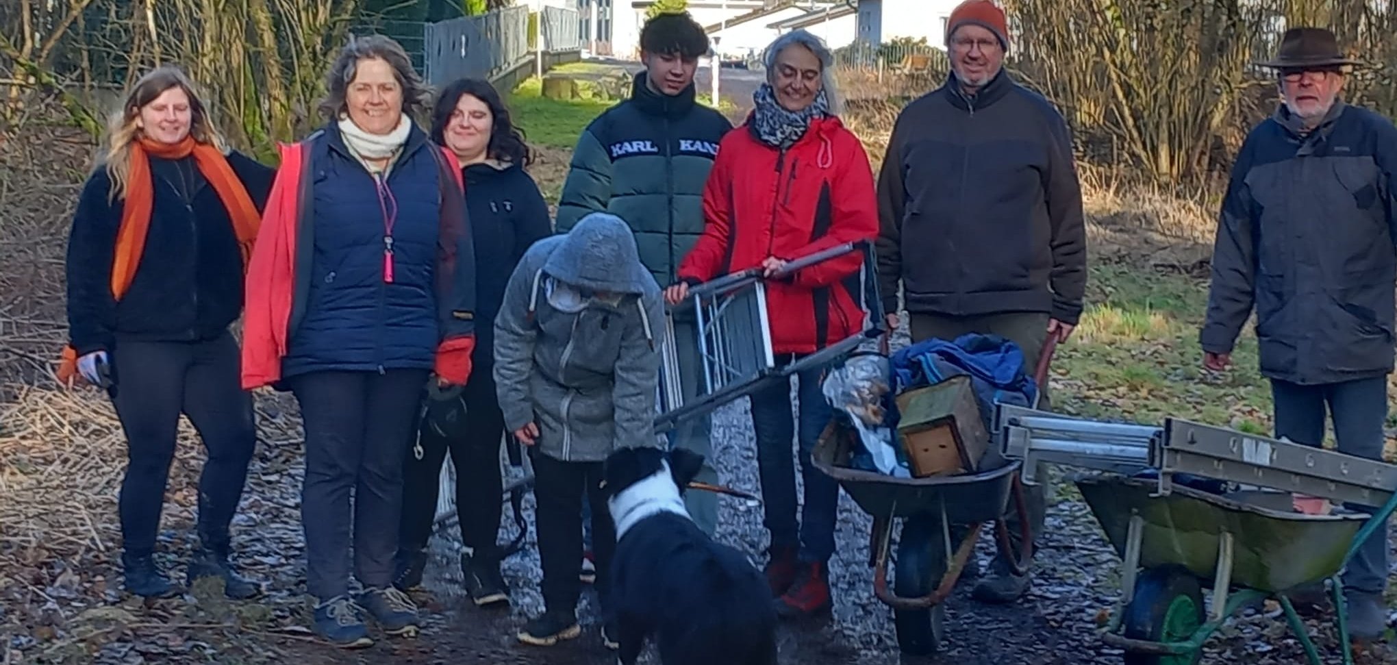 Gruppenbild aller Teilnehmer